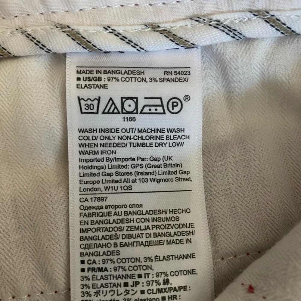 Banana Republic Red Flat Front Men's Shorts